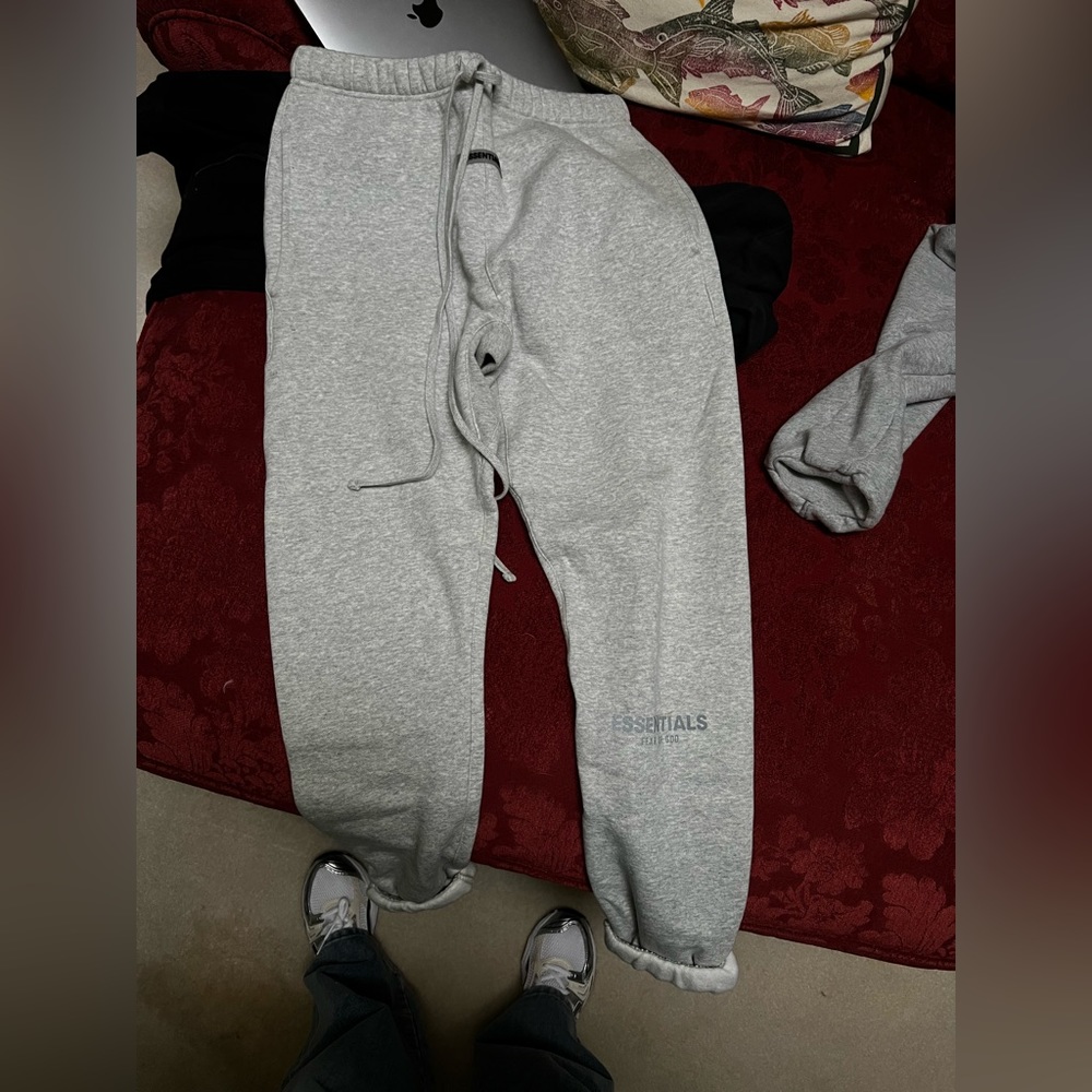 Essentials sweat pants NEW no tags